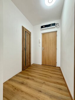 Prodej bytu 1+1, Karviná-Mizerov - 15