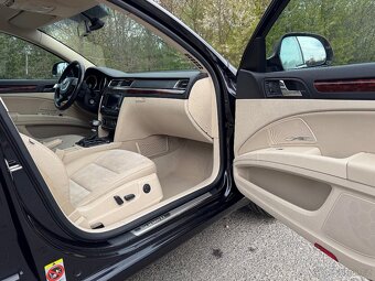 ŠKODA SUPERB 3.6 FSI V6 4X4 NAVI-ALCANTARA-PARK - 15