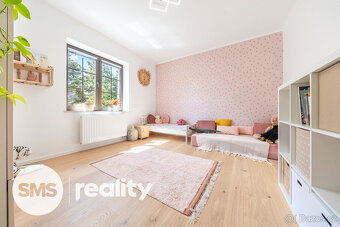 RD 4+1, 225 m2 (včetně garáže a terasy), pozemek 1061 - 15