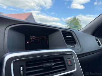 Volvo V60 1.6i (110kw) combi - tažné - servis jen VOLVO - 15