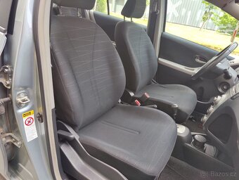 Toyota Yaris 1,3 VVT-i / automat / - 15