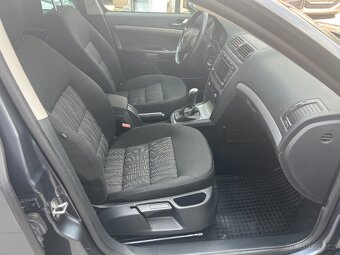ŠKODA OCTAVIA II 1.6 TDI 77KW 4X4 PDC,TAŽNÉ,PO SERVISE,PNEU - 15