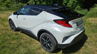 Toyota C-HR 1,8 Hybrid - odpočet DPH možný - 15