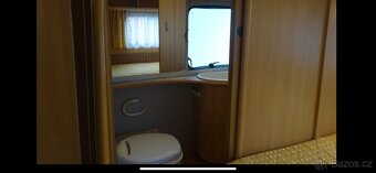 Dethleffs Camper 490 z roku 2002 - 15