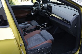 Volkswagen ID.4, MAX/TČ/TZ/DCC/HeadUp/360°/Full - 15