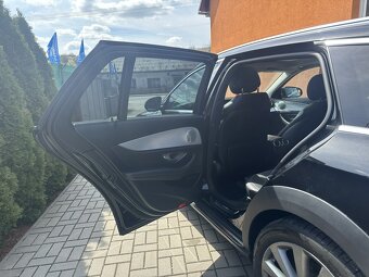 Mercedes-Benz E 220 E 220d 4MATIC All-TerrainT - 15