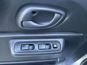 Suzuki Jimny 1.3i 63kW 4x4 serviska - 15