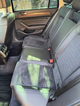 VW Passat B8 2.0 TDI Webasto Tažné - 15