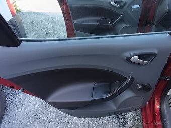 SEAT Ibiza 1,2i 12V Reference ČR - 15