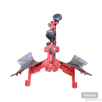 Vyorávač brambor, kola ,osy ,Motor Jikov, příslušenství. - 15