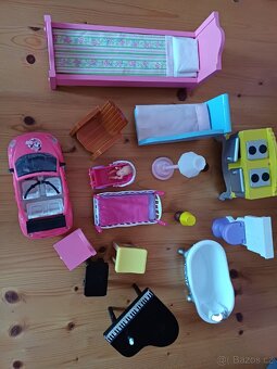 Velký domeček pro panenky Barbie - 15