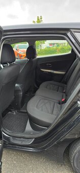 Kia Ceed 1,6 GDI hatchback 99kW - 15