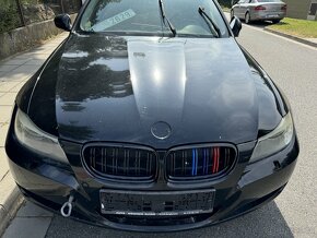 BMW 328xi e90 lci na díly - 15