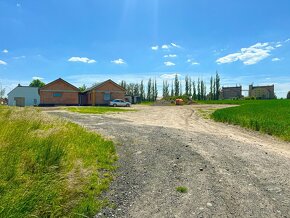 Prodej stavebního pozemku 970 m² Ročov, okres Louny - 15