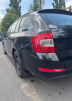 PRODÁM VEŠKERÉ NÁHRADNÍ DÍLY ŠKODA OCTAVIA 3 COMBI 2016 4+4 - 15