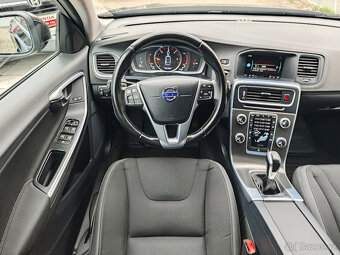 Volvo V60 2.0 D4 Momentum Xenon Webasto - 15