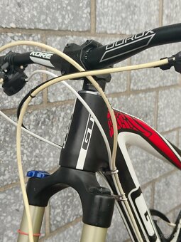 GT Sensor Carbon Expert 2014 - 15
