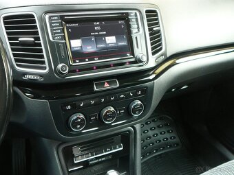 SEAT ALHAMBRA 2.0 TDI 110KW DSG+F1 7MÍST BI-XENONY NAV KAMER - 15