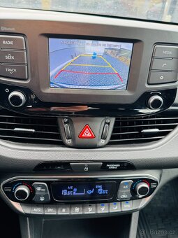 Hundai i30 kombi 1.0 TGDI (88KW) Style-1.MAJITEL ČR - 15