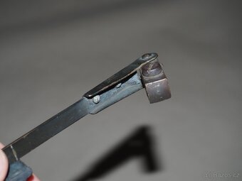 Motorek stěračů AVOG 6V vč. ramínka - 15