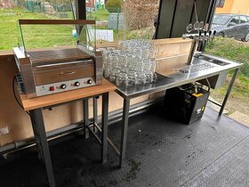Plně vybavený gastro kontejner - 15