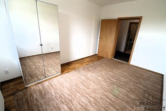 Pronájem novostavby  bytu 3+kk (79 m²) s velkým balkónem s k - 15