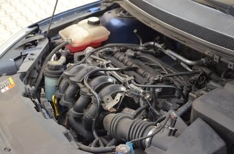 Ford Focus MK2 kombi 1,6 benzin 85kW - 15