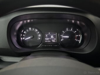 Opel Vivaro 2,0,110kw,86tis.km,6míst, tažné, DPH - 15