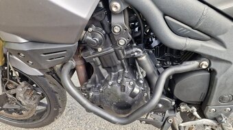 TRIUMPH TIGER 1050 - 15