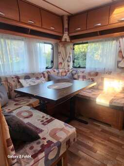 Na prodej: Dvouosý karavan LMC 570 – plně soběstačný, ideáln - 15
