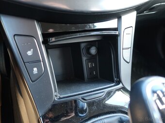Hyundai i40 WG 1.7CRDi 104kW NAVI ČR 1MAJITEL SERVISKA - 15