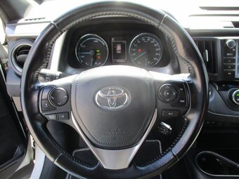 TOYOTA RAV4 2.5Hybrid 145 kW Executive e-CVT 12/2016 - 15