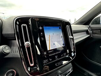 Volvo XC40, D4 140 KW Drive-E R-Design AWD | Nezav. Topení - 15