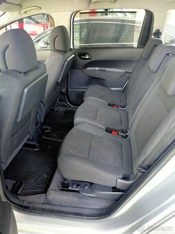 Peugeot 5008 1.6Hdi 82kw rok 10/2012 - 15