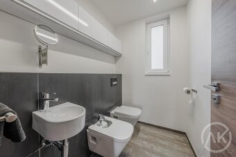 Prodej  luxusní vily ze 30. let, ul. Tilschové - 15