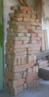 stavební materiál - zbylo ze stavby: - 15