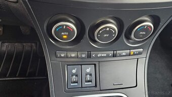 Mazda 3 2.0 benzin 110kW klima tempomat 143tkm 2012 - 15