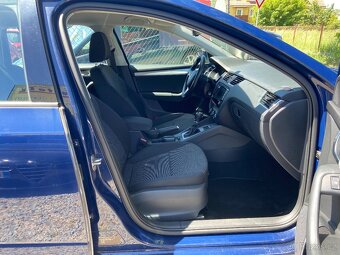 Škoda Octavia 1.6 TDi DSG Navigace, Tempomat - 15