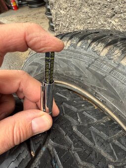 Zimní sada Škoda Felicia 165/70/13 - vzorek 7mm - 15