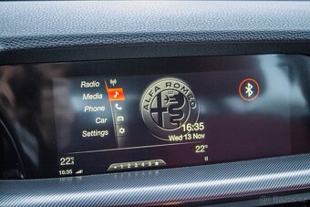 Alfa Romeo Stelvio 2.0 AWD A/T - ZÁRUKA 1rok/20 000km - 15