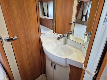 Obytný přívěs Hobby Excellent 410 SFe - 15