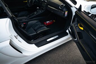 Porsche Cayman 981 GT4 Clubsport, Approved záruka - 15