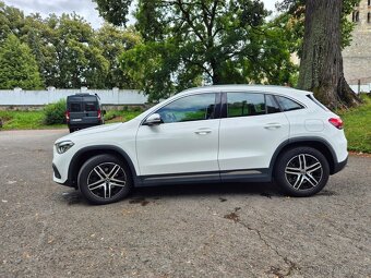 Mercedes Benz GLA200d 2.0 - 15