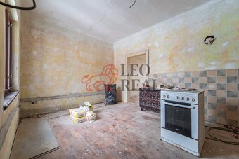 Prodej rodinného domu 220 m2, pozemek 390 m2 - 15