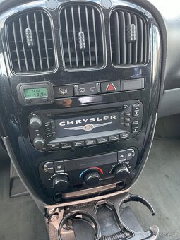 Chrysler Grand Voyager 2.8 CRD - 15