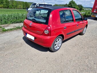 Renault Clio II - 15