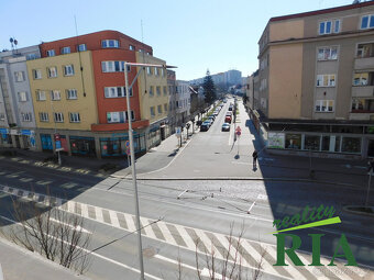 Hradec Králové pronájem 4 kanceláří 95m2-volné ihned - 15