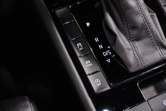 Škoda Superb 2.0TDI 140kW, automat, 4x4, 2019, DPH - 15