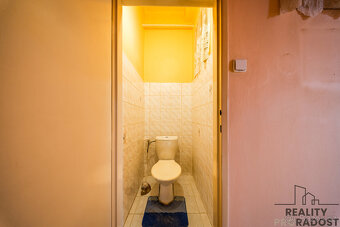 Prostorný byt 2 + kk v Bzenci - 15