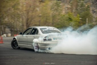 BMW e46 2.5i - 15